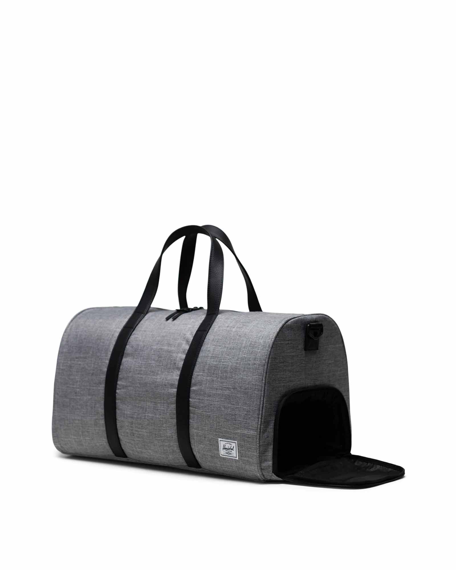 Herschel novel clearance duffle raven crosshatch