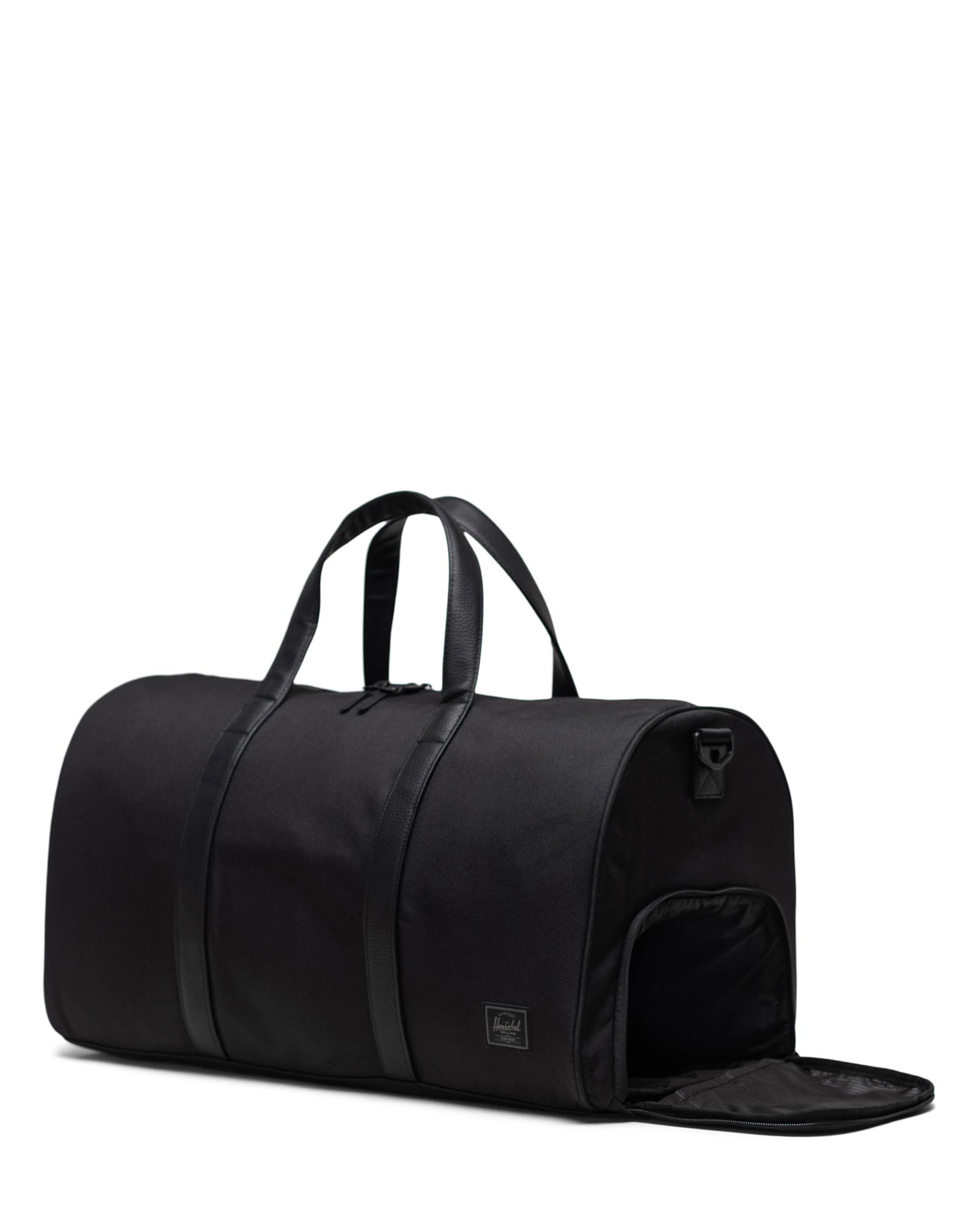 Herschel black best sale duffle bag